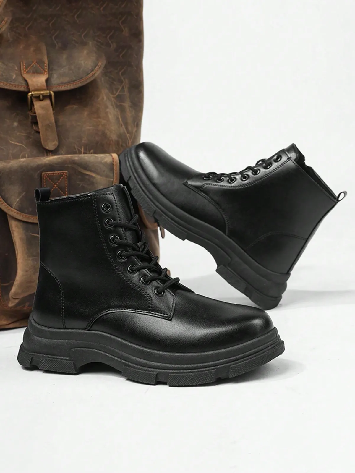 Stylish Retro Boots for Men, Leather Finish, Durable Non-Slip Sole, Zipper Closure