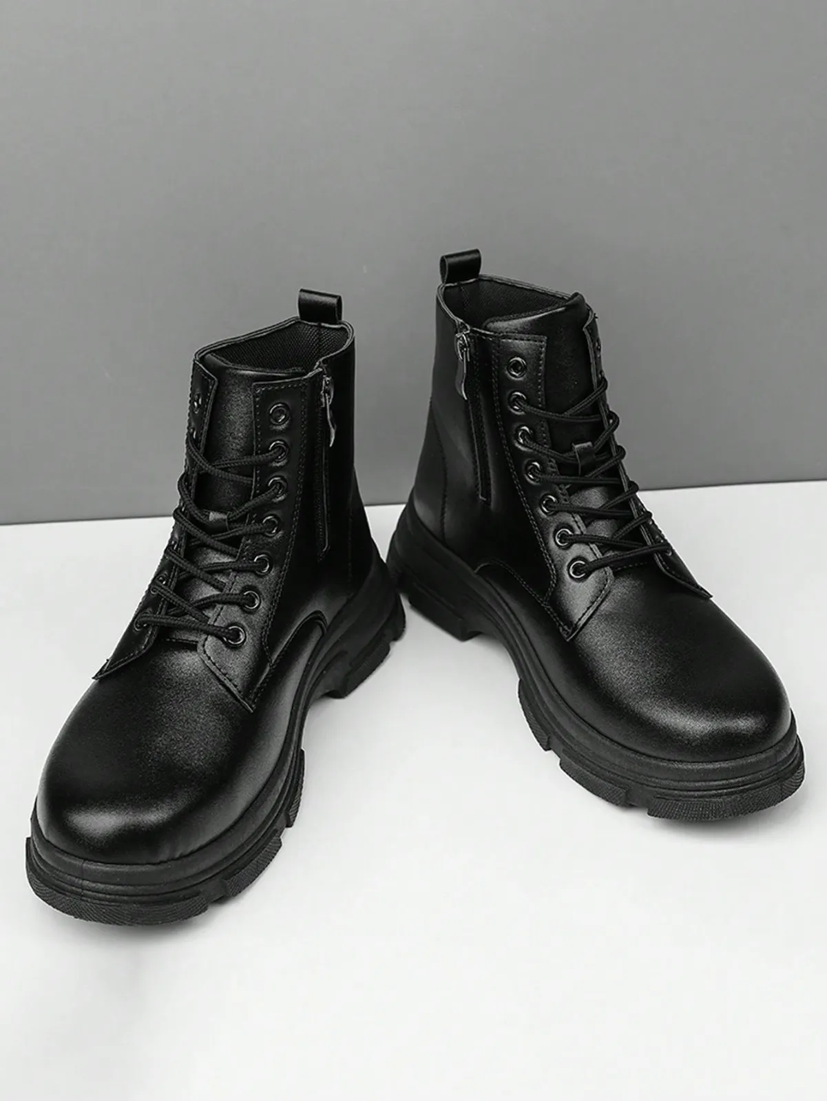 Stylish Retro Boots for Men, Leather Finish, Durable Non-Slip Sole, Zipper Closure